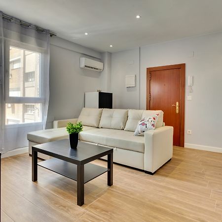 Apartamentos San Lazaro Zaragoza Kültér fotó